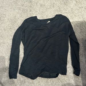 Lululemon light weight long sleeve!